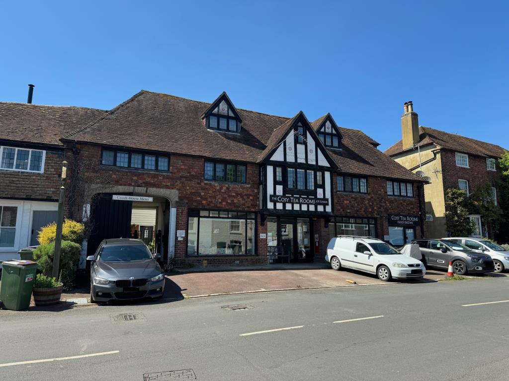 Lot: 31 - HIGH STREET COMMERCIAL INVESTMENT -